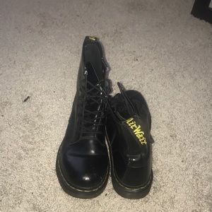 Dr Martens (matte black)